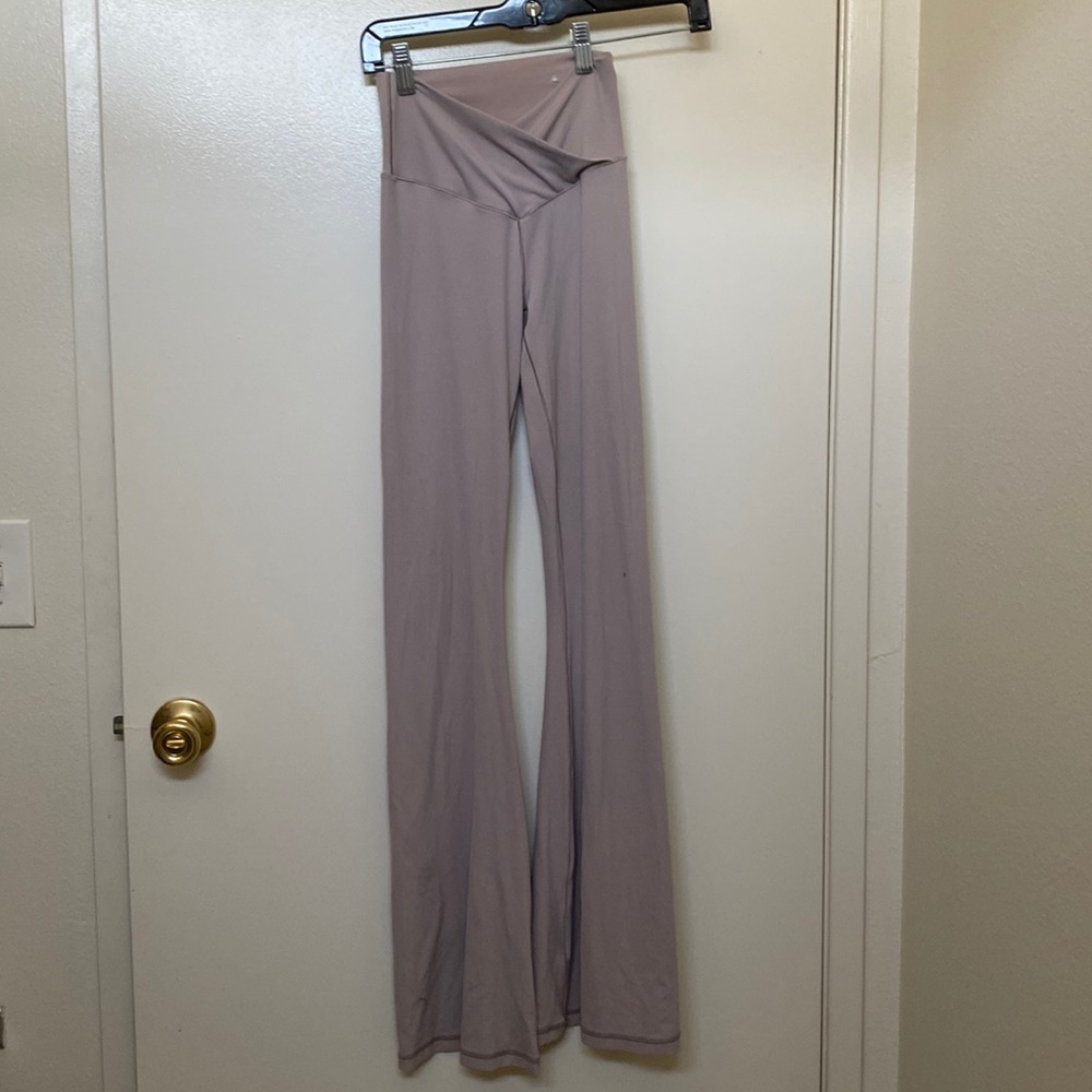 Aerie offline wide bottom leggings. Great condition